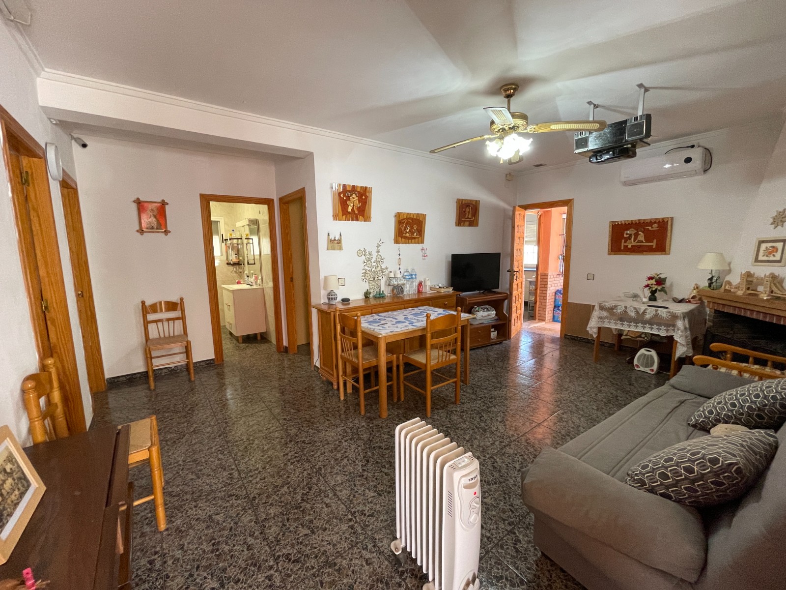 Kitchen in villa for sale in Guardamar del Segura