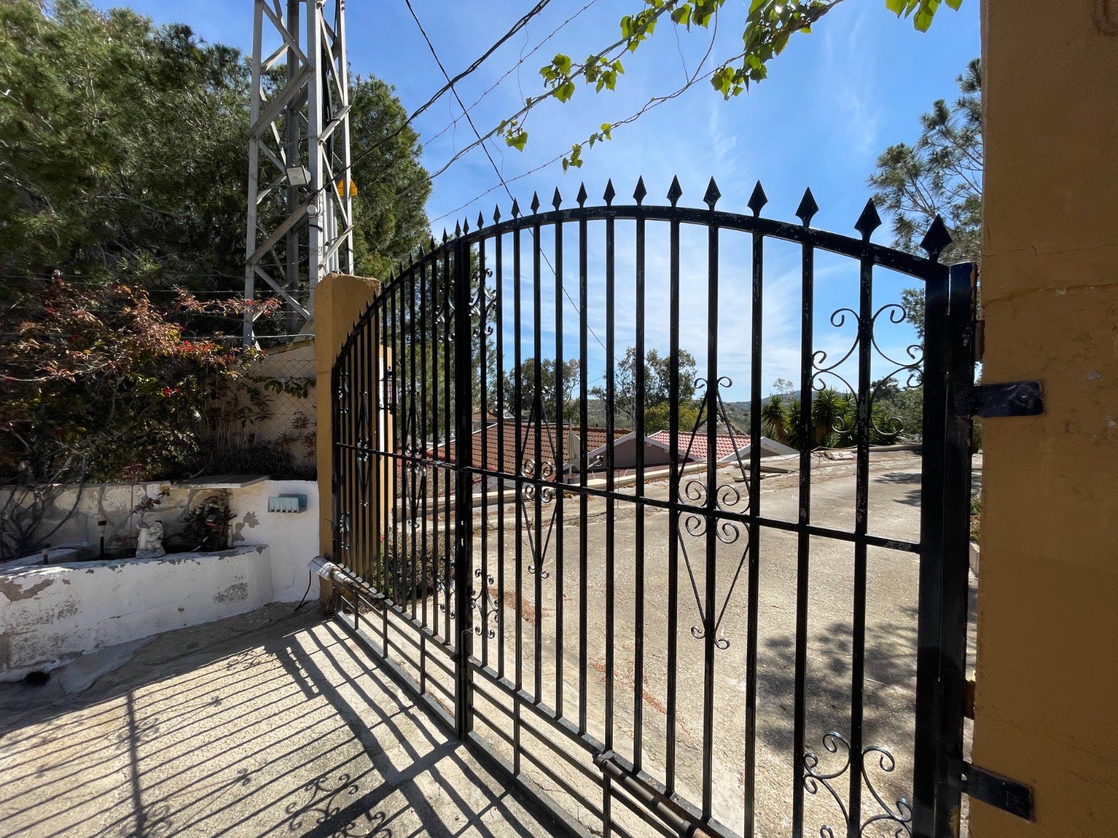 Dining area in villa for sale in Guardamar del Segura