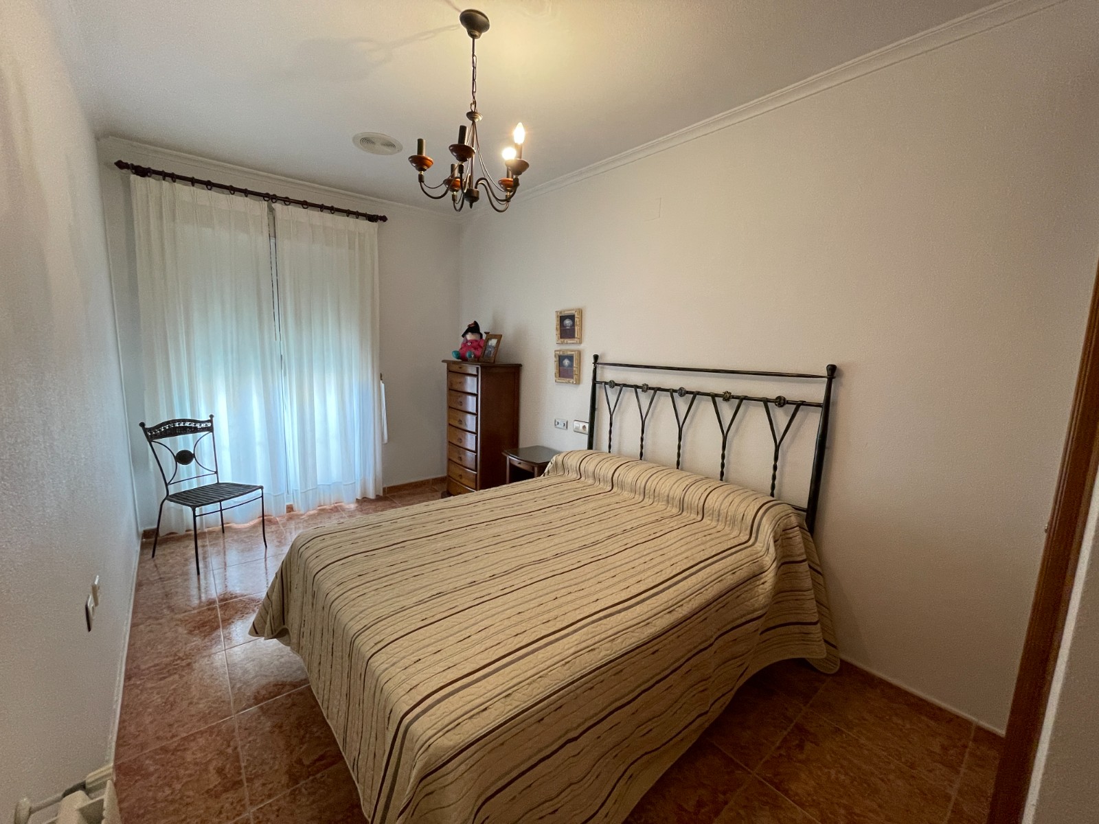 Bedroom in terraced for sale in Formentera del Segura