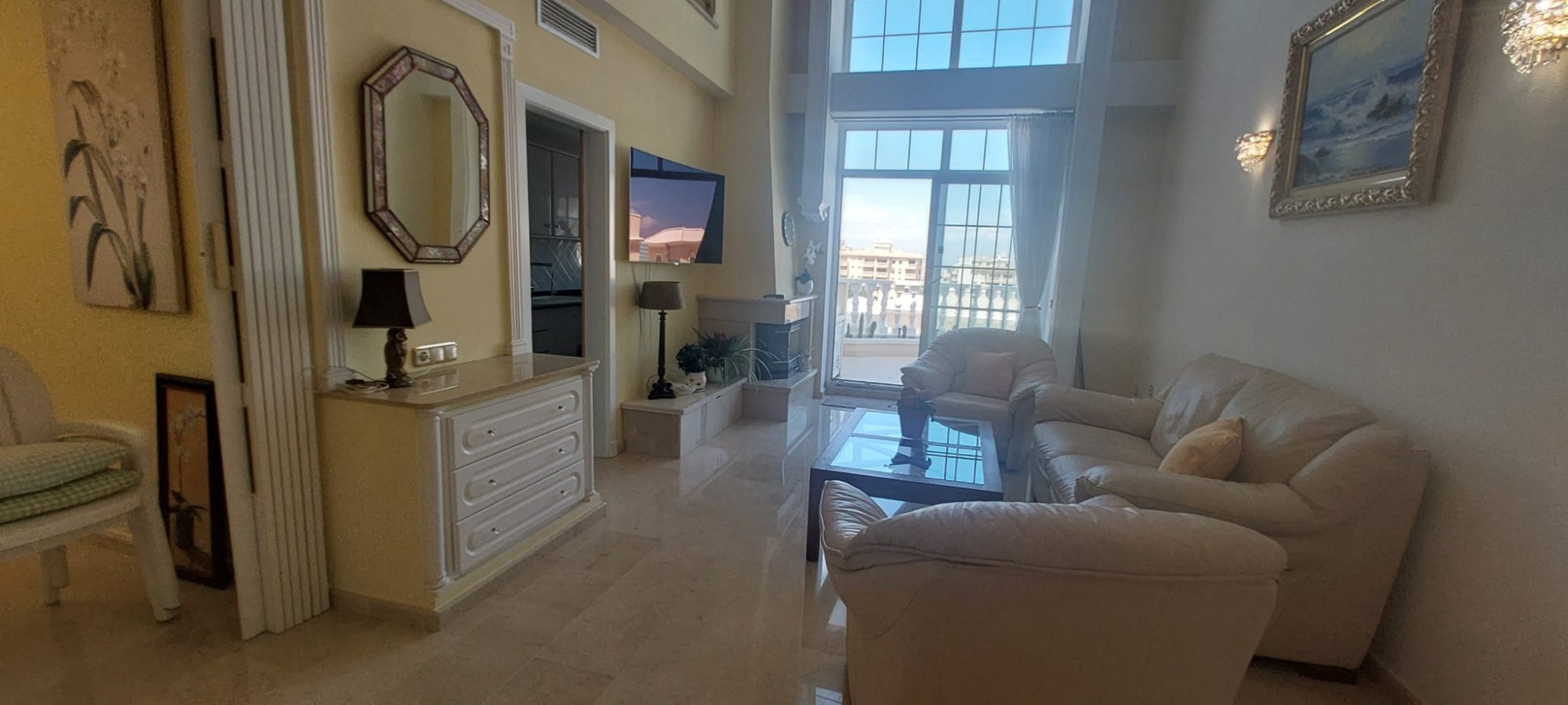 Dining area in apartment for sale in Guardamar del Segura