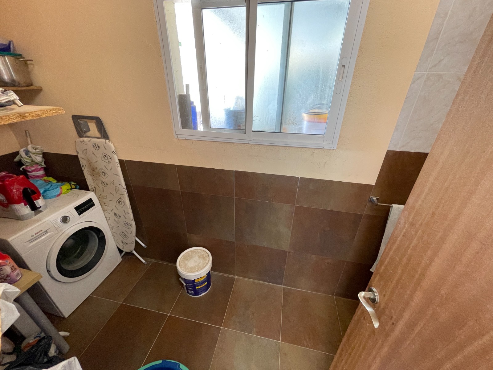 Bedroom in villa for sale in Crevillent