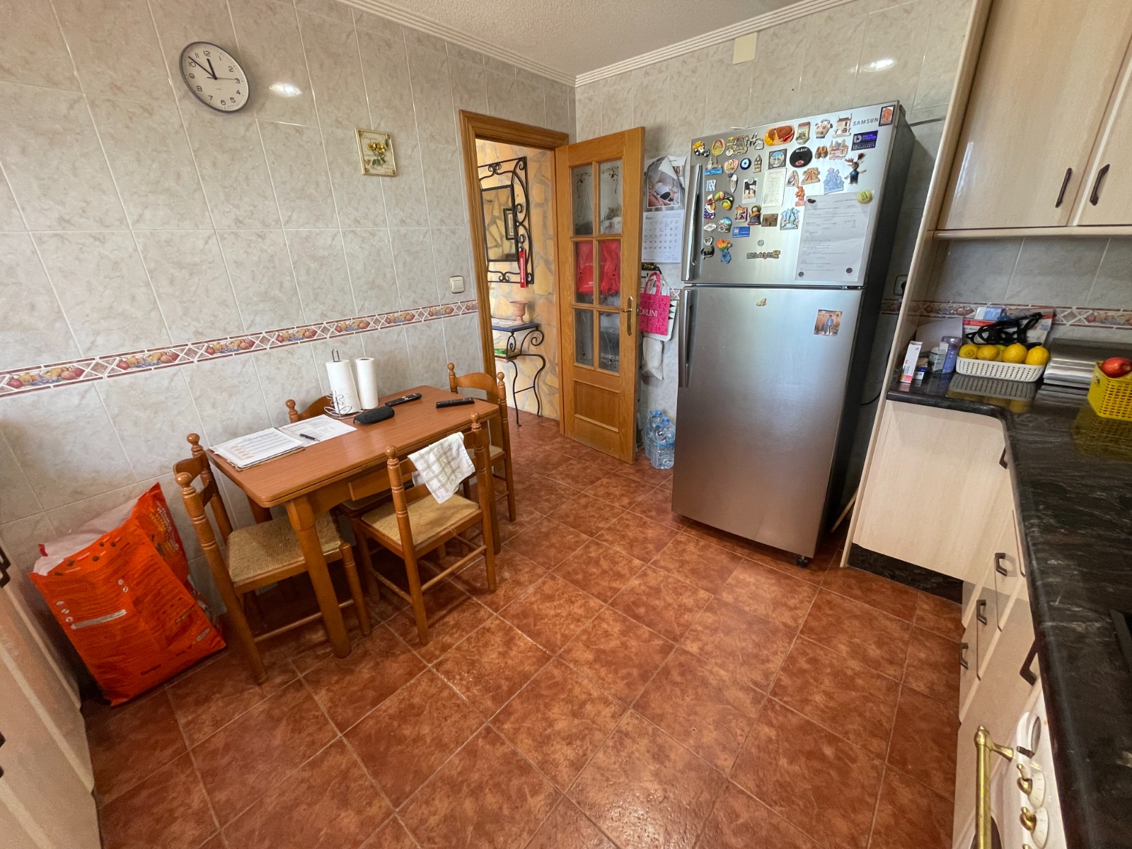 Bathroom in villa for sale in Crevillent