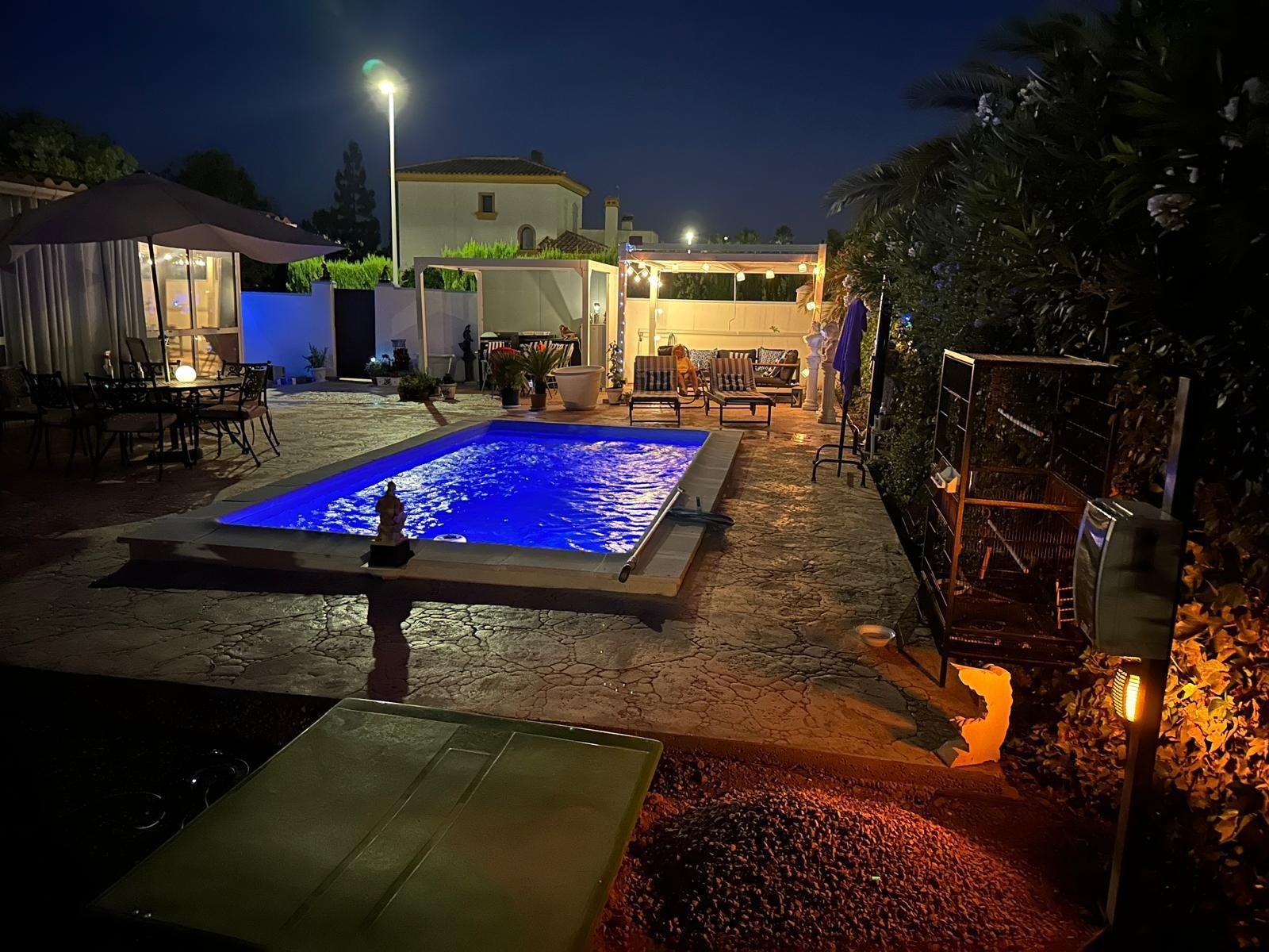 Master bedroom in villa for sale in Hondón de las Nieves