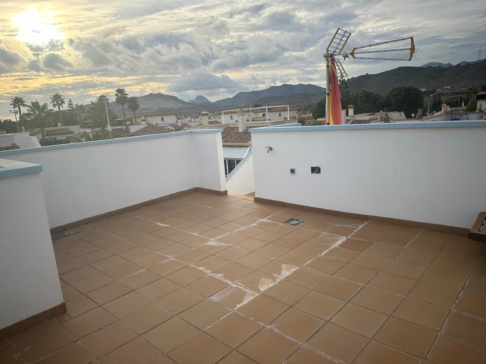 Garden in villa for sale in Hondón de las Nieves