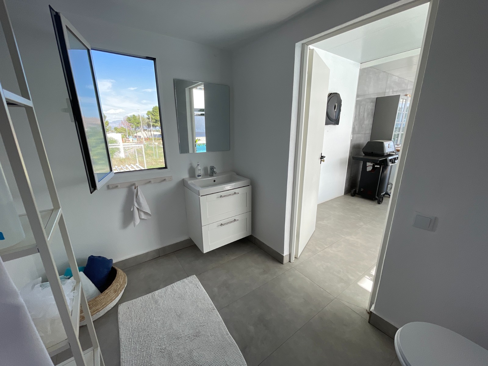Kitchen in villa for sale in Orihuela