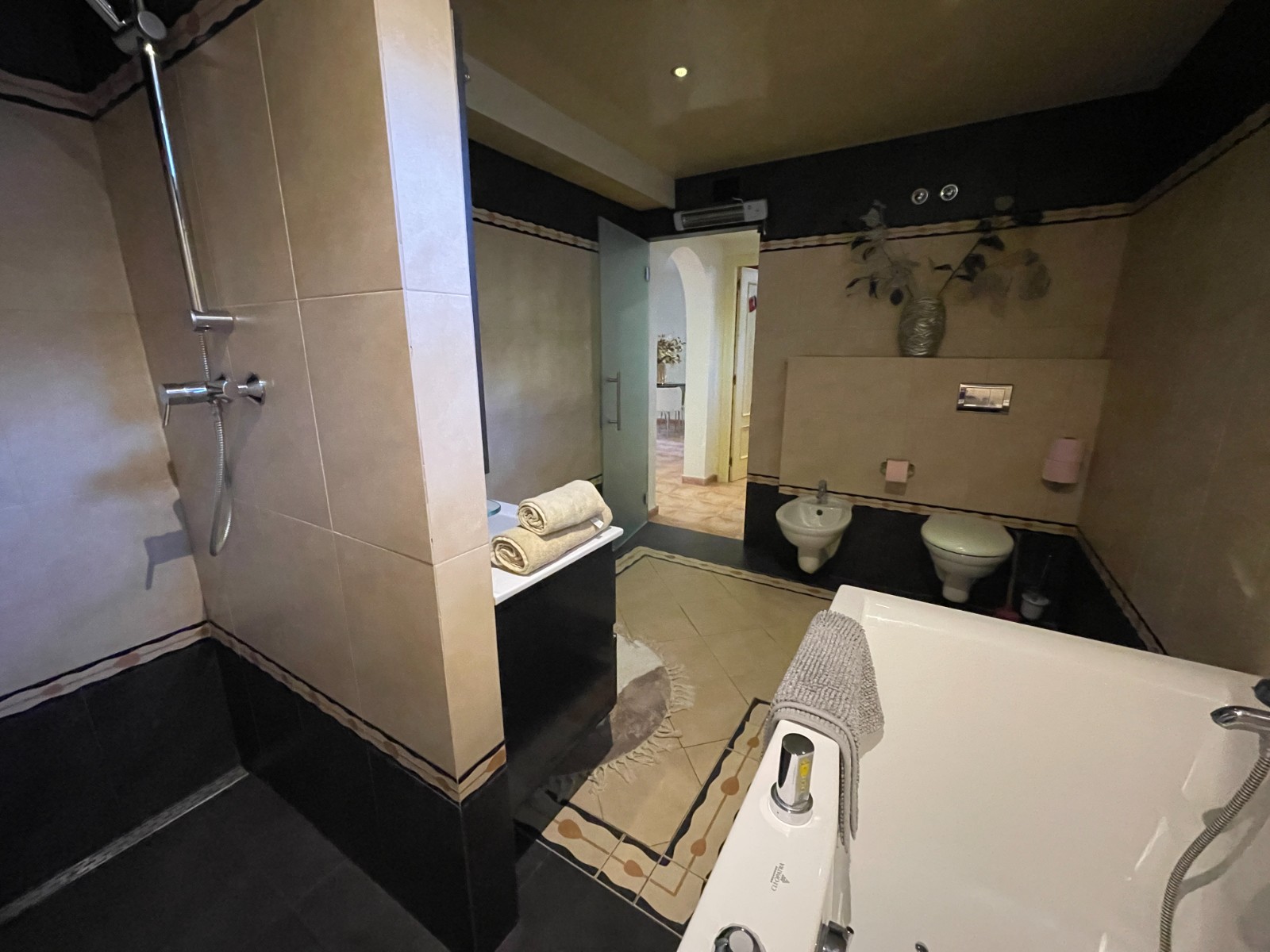 Bedroom in villa for sale in Benijofar
