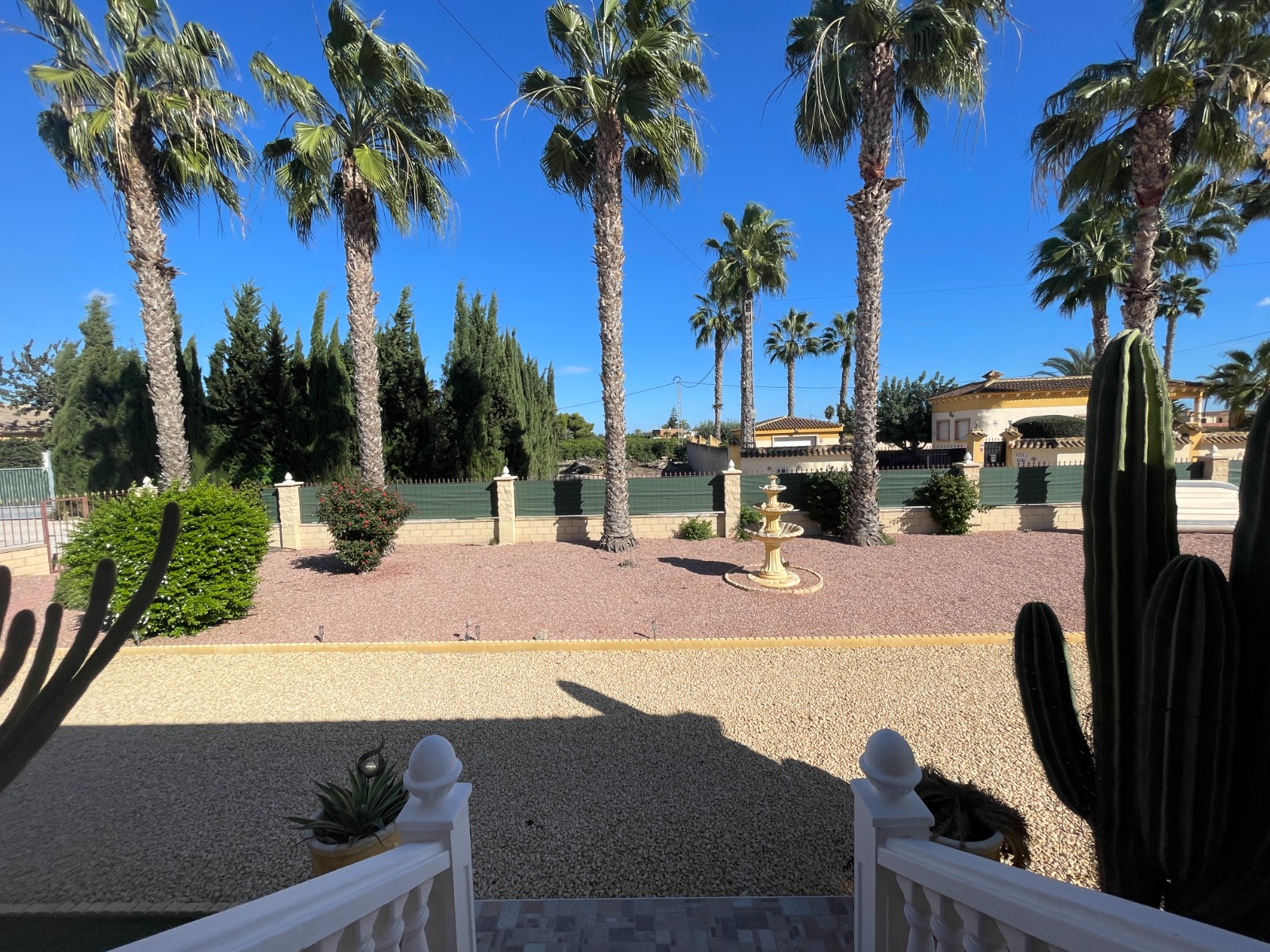 Garden in villa for sale in Catral