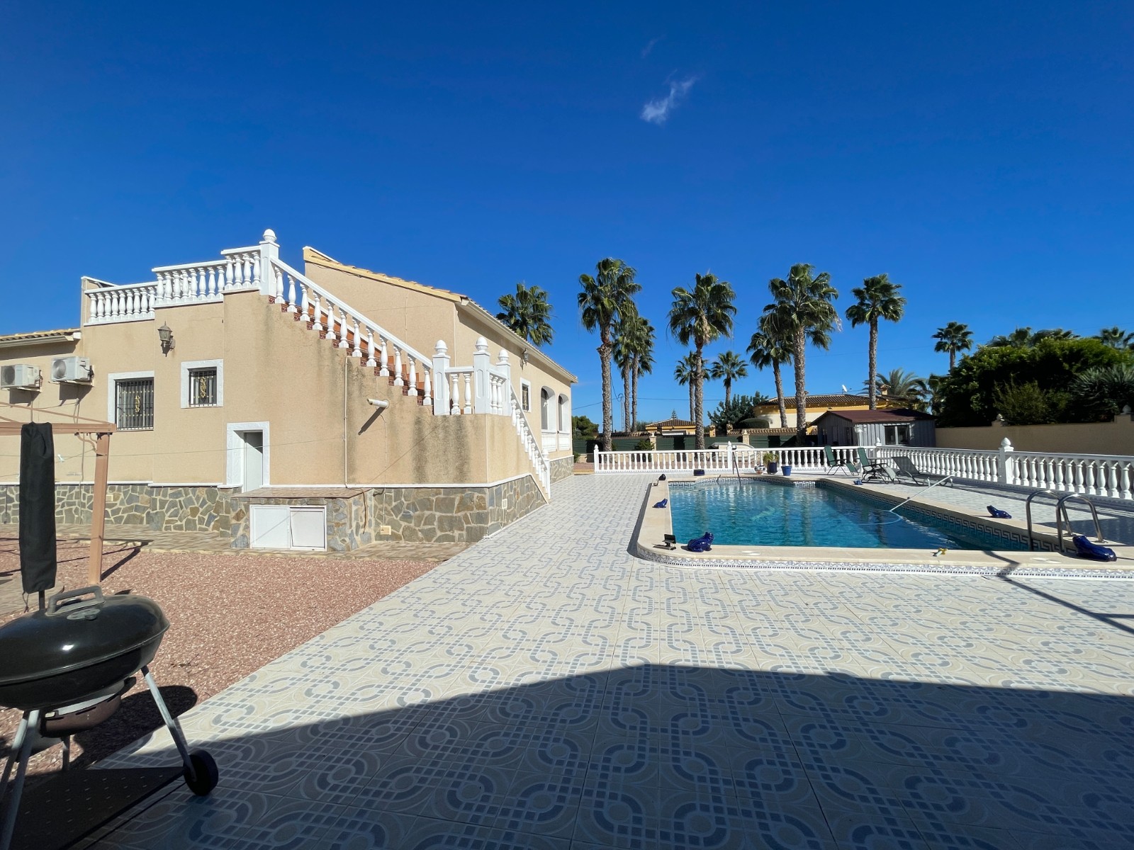 Terrace in villa for sale in Catral