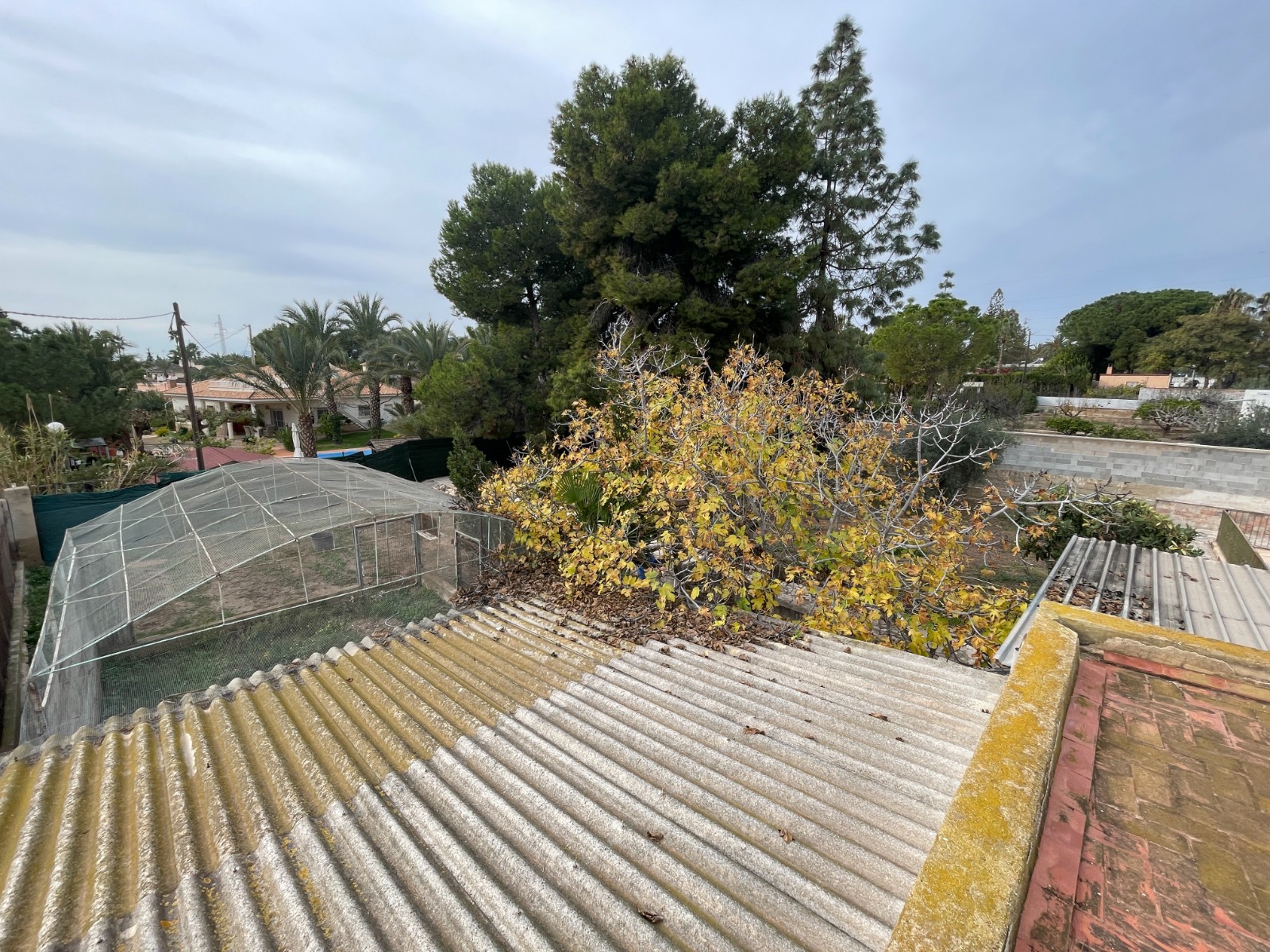 Bathroom in villa for sale in Elche