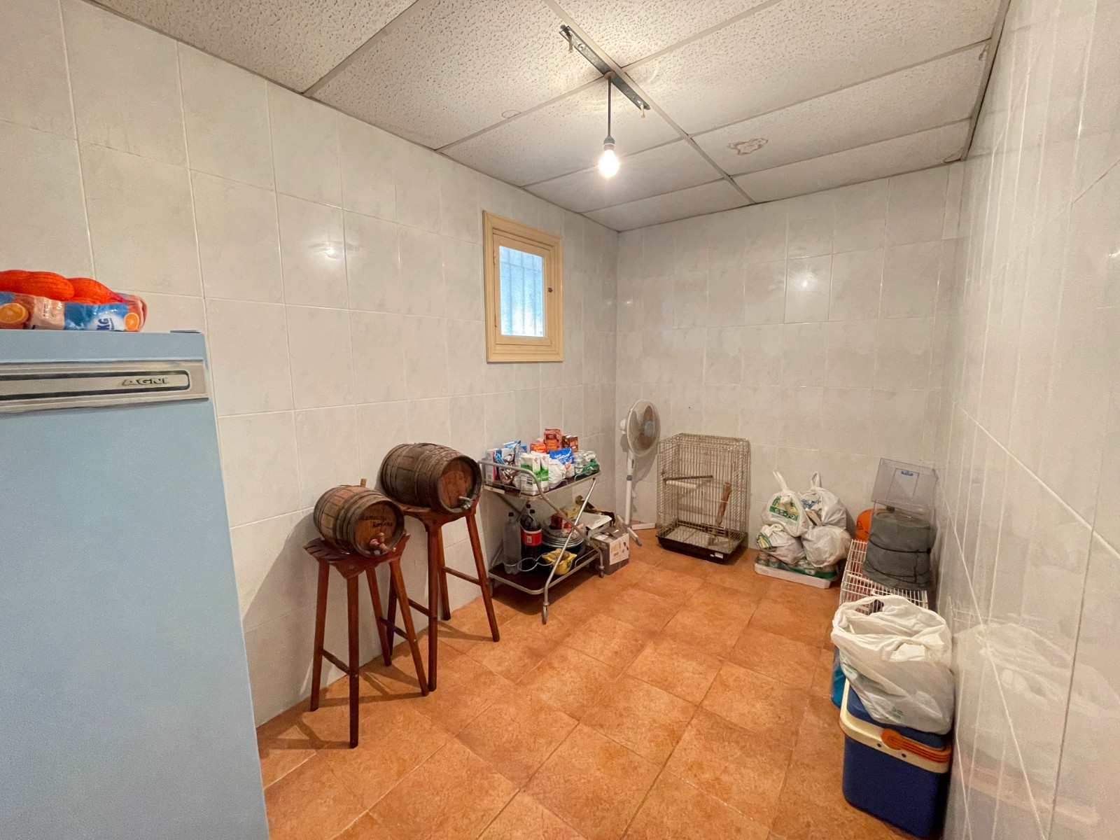 Bathroom in villa for sale in Elche