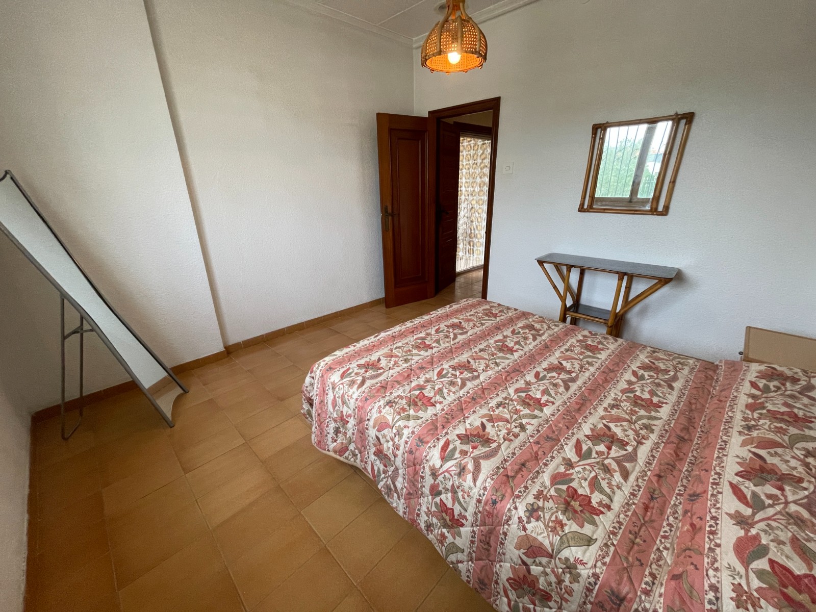 Kitchen in villa for sale in Elche