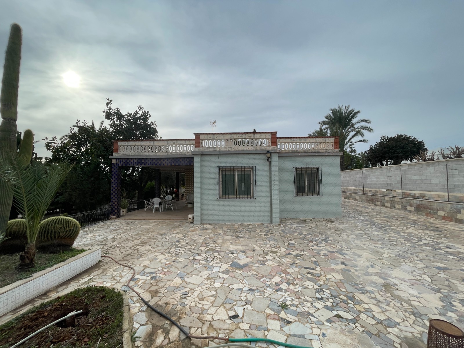 Bedroom in villa for sale in Elche