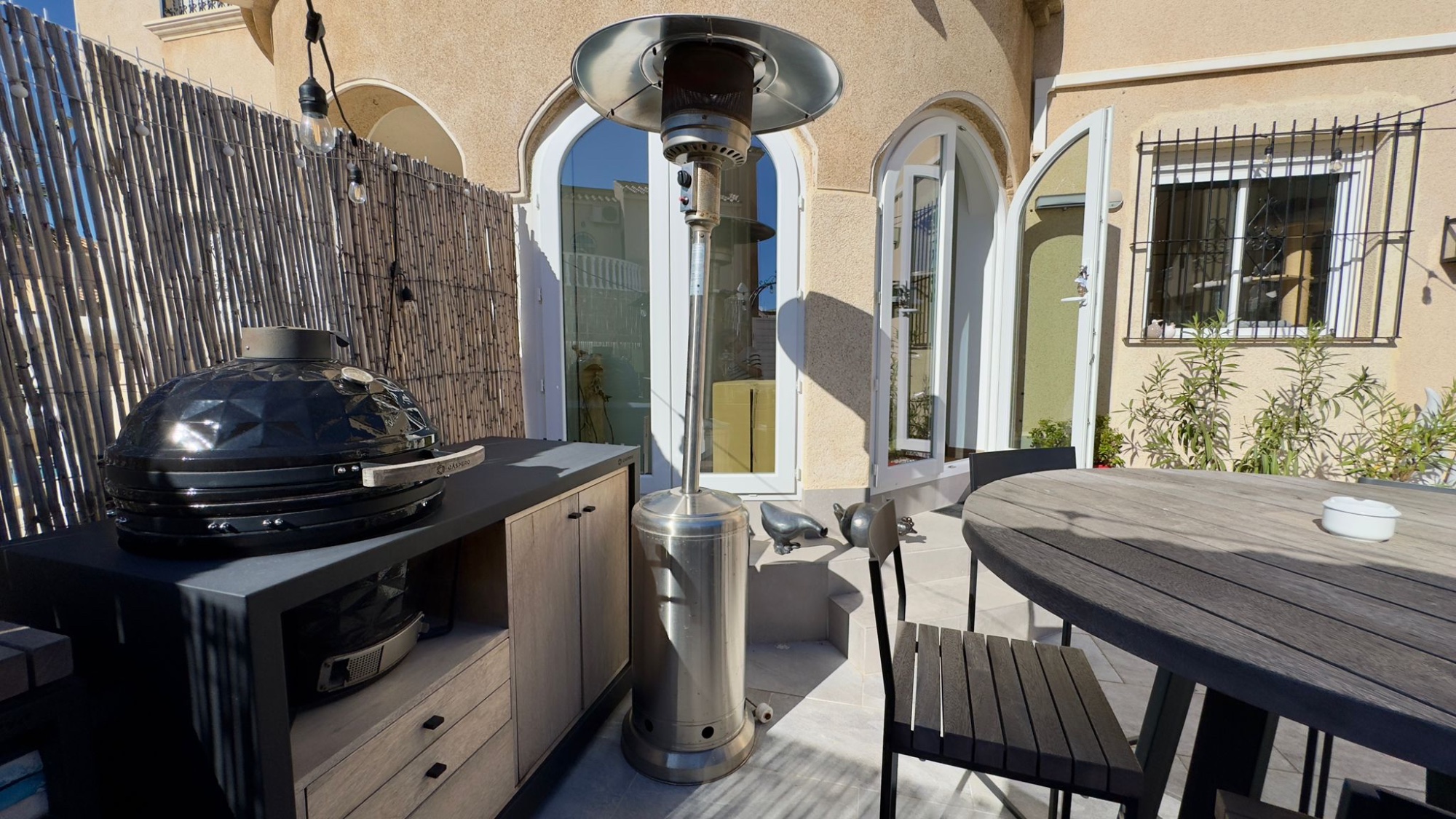 Exterior view in villa for sale in Orihuela Costa