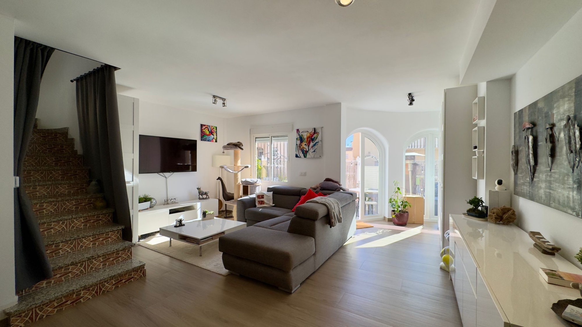 Garden in villa for sale in Orihuela Costa