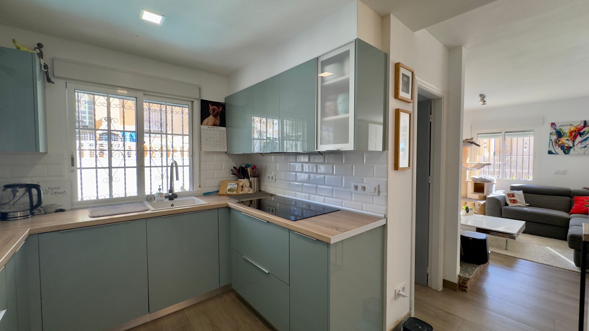 Bedroom in villa for sale in Orihuela Costa