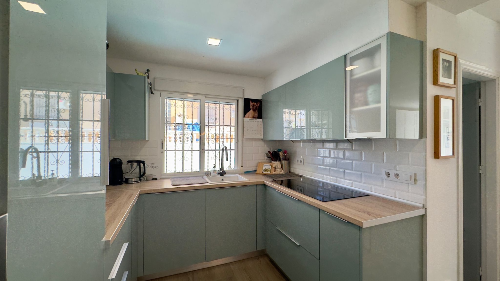 Exterior view in villa for sale in Orihuela Costa