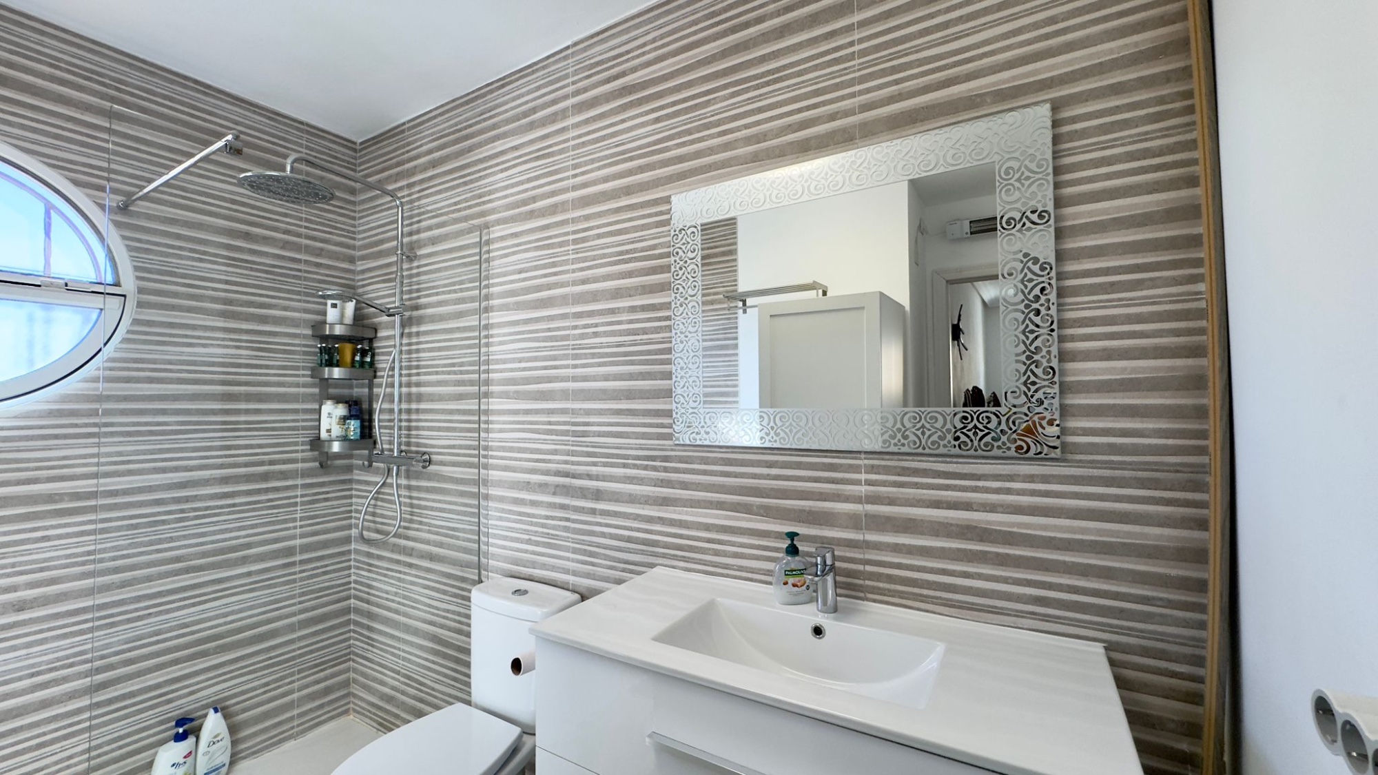 Kitchen in villa for sale in Orihuela Costa