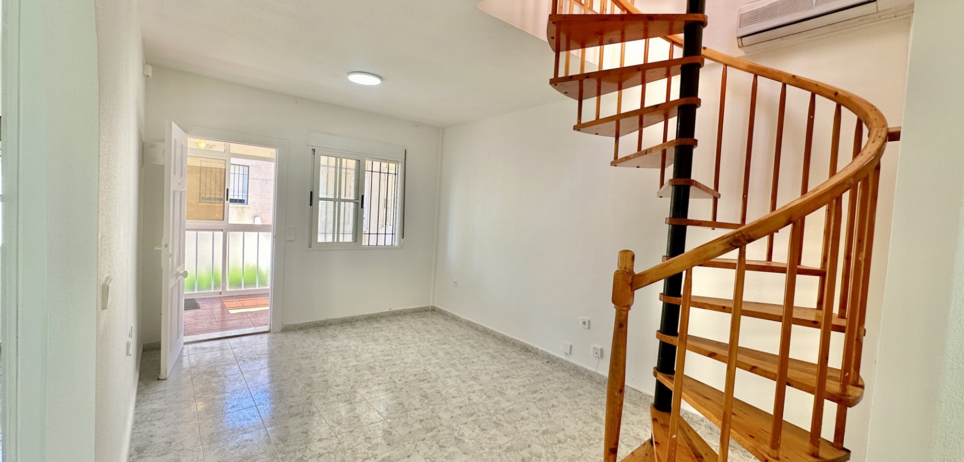 Living room in apartment for sale in Orihuela Costa