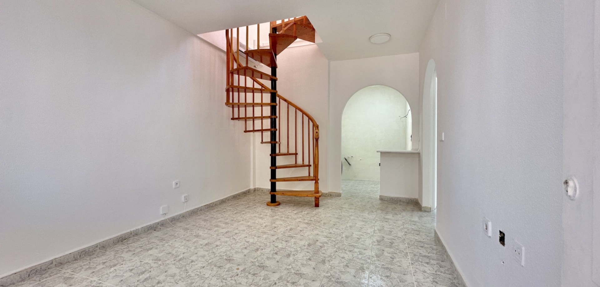 Garden in apartment for sale in Orihuela Costa
