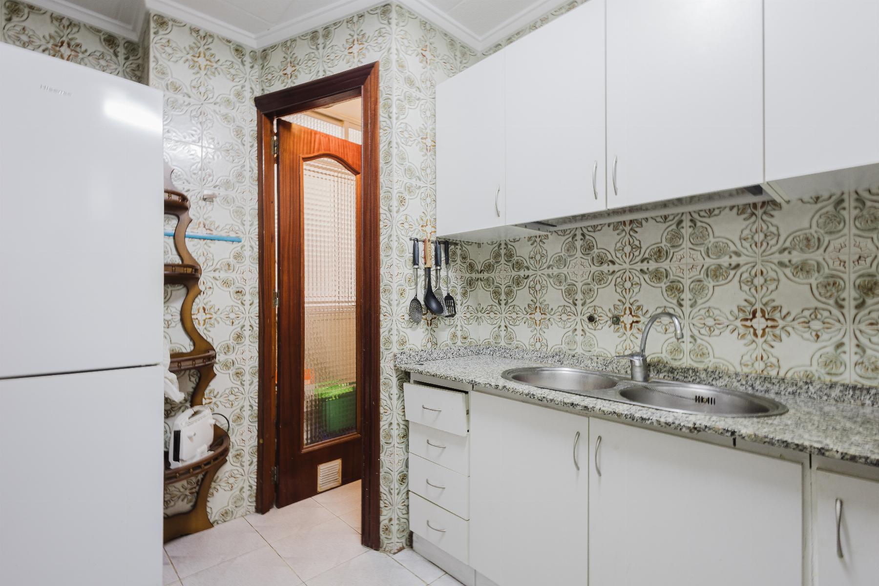 Master bedroom in apartment for sale in Torrevieja