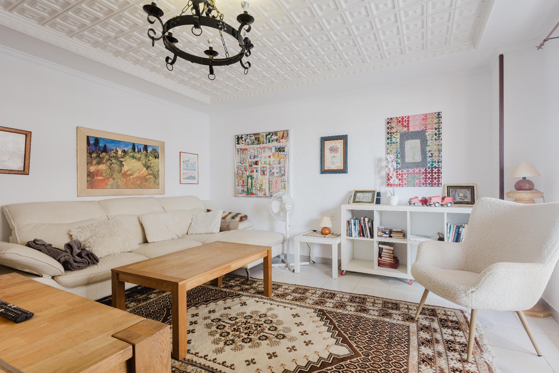 Pool area in apartment for sale in Torrevieja