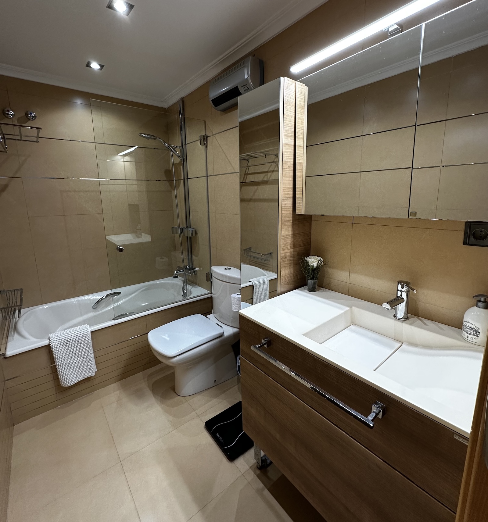 Pool area in apartment for sale in Guardamar del Segura