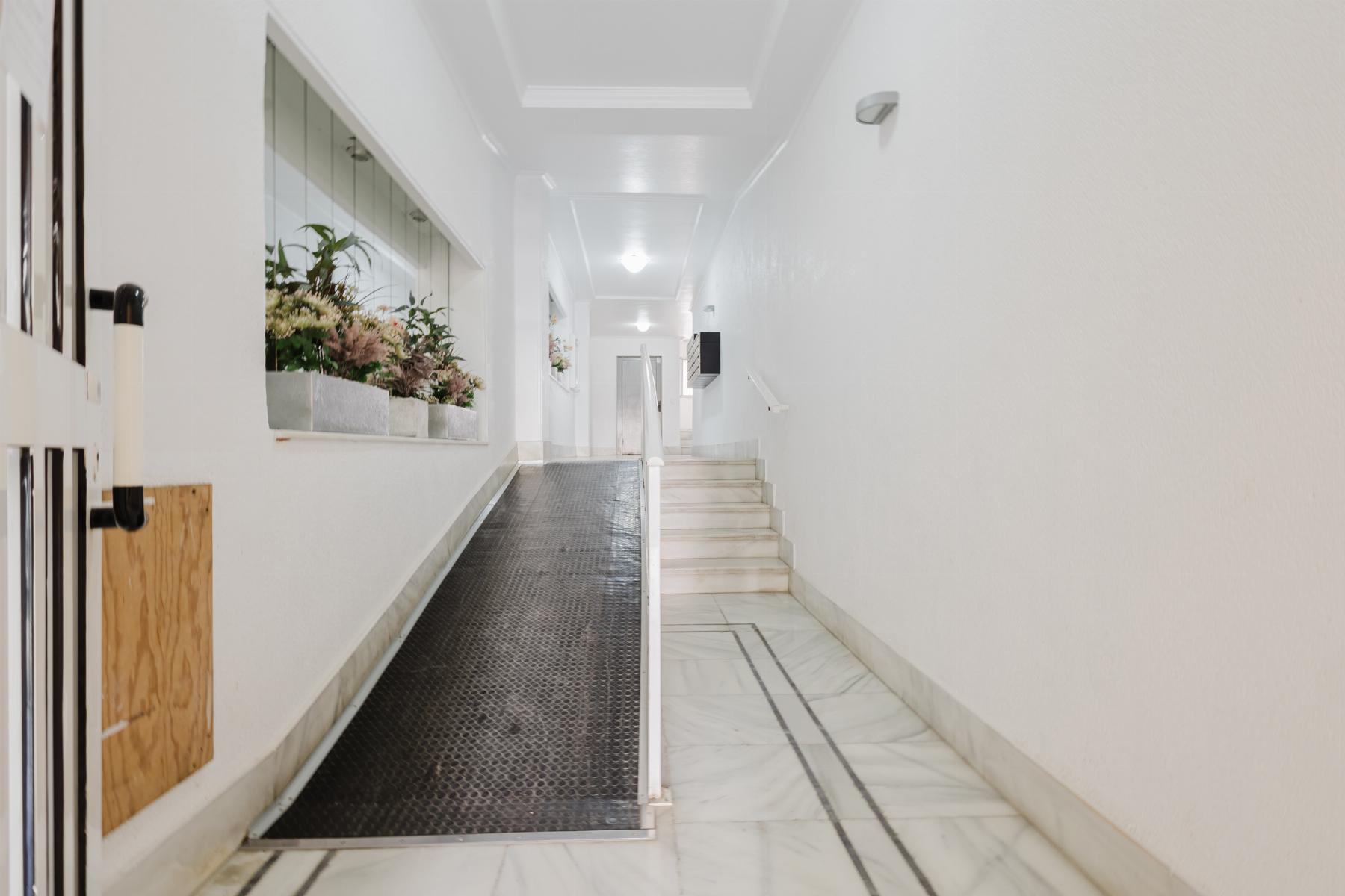 Living room in apartment for sale in Torrevieja