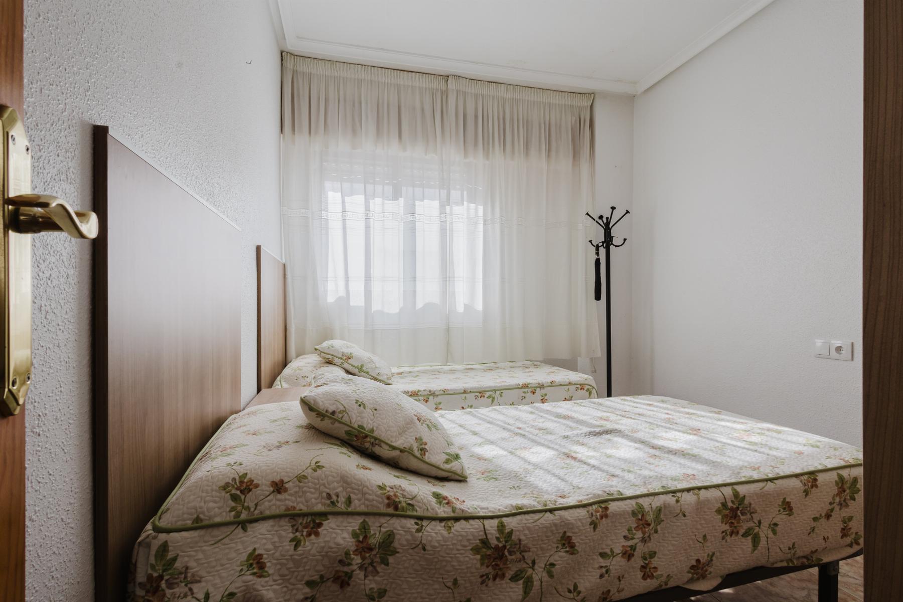 YOUR PENTHOUSE IN TORREVIEJA LIVE WHERE OTHERS VACATION Price €149