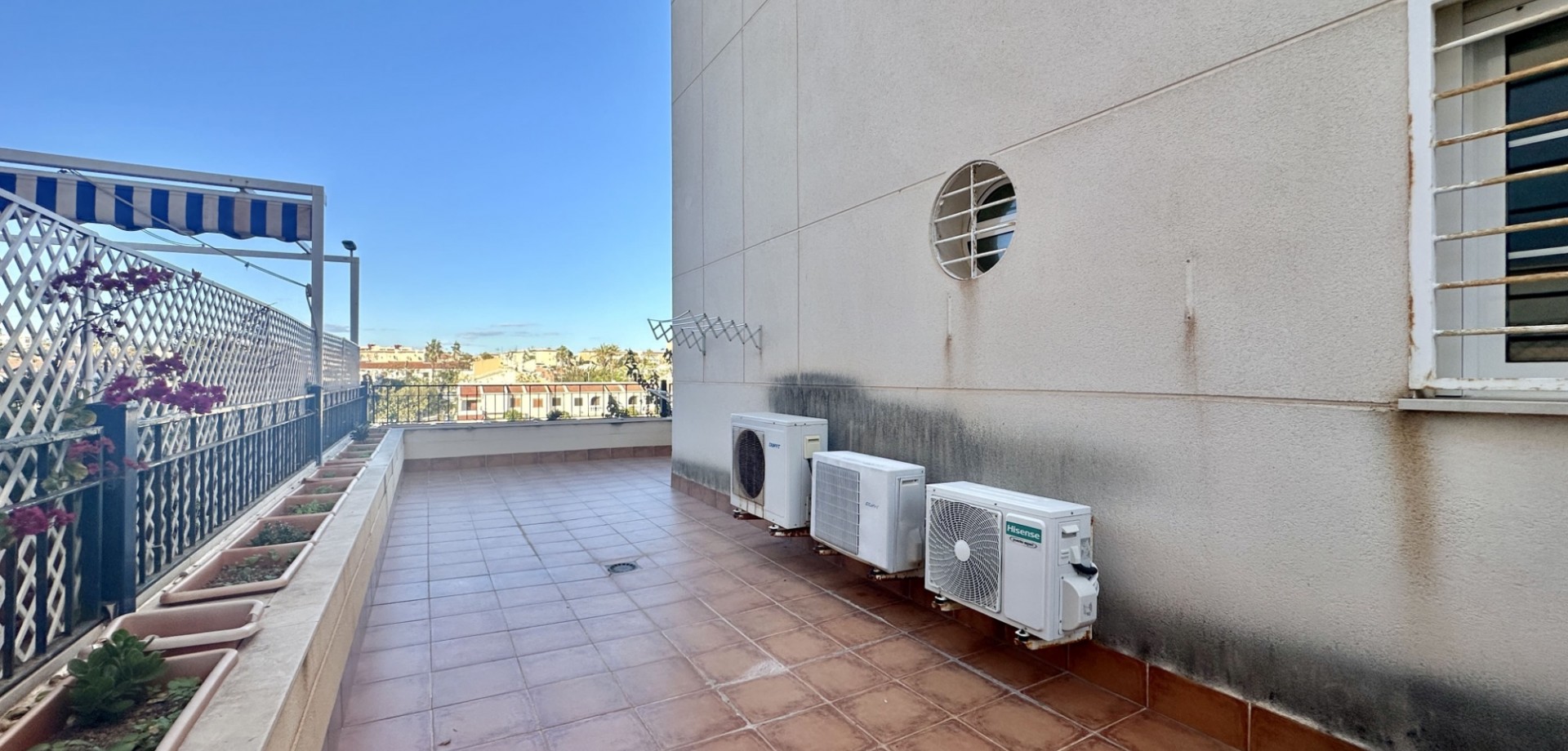 Bathroom in apartment for sale in Mil Palmeras