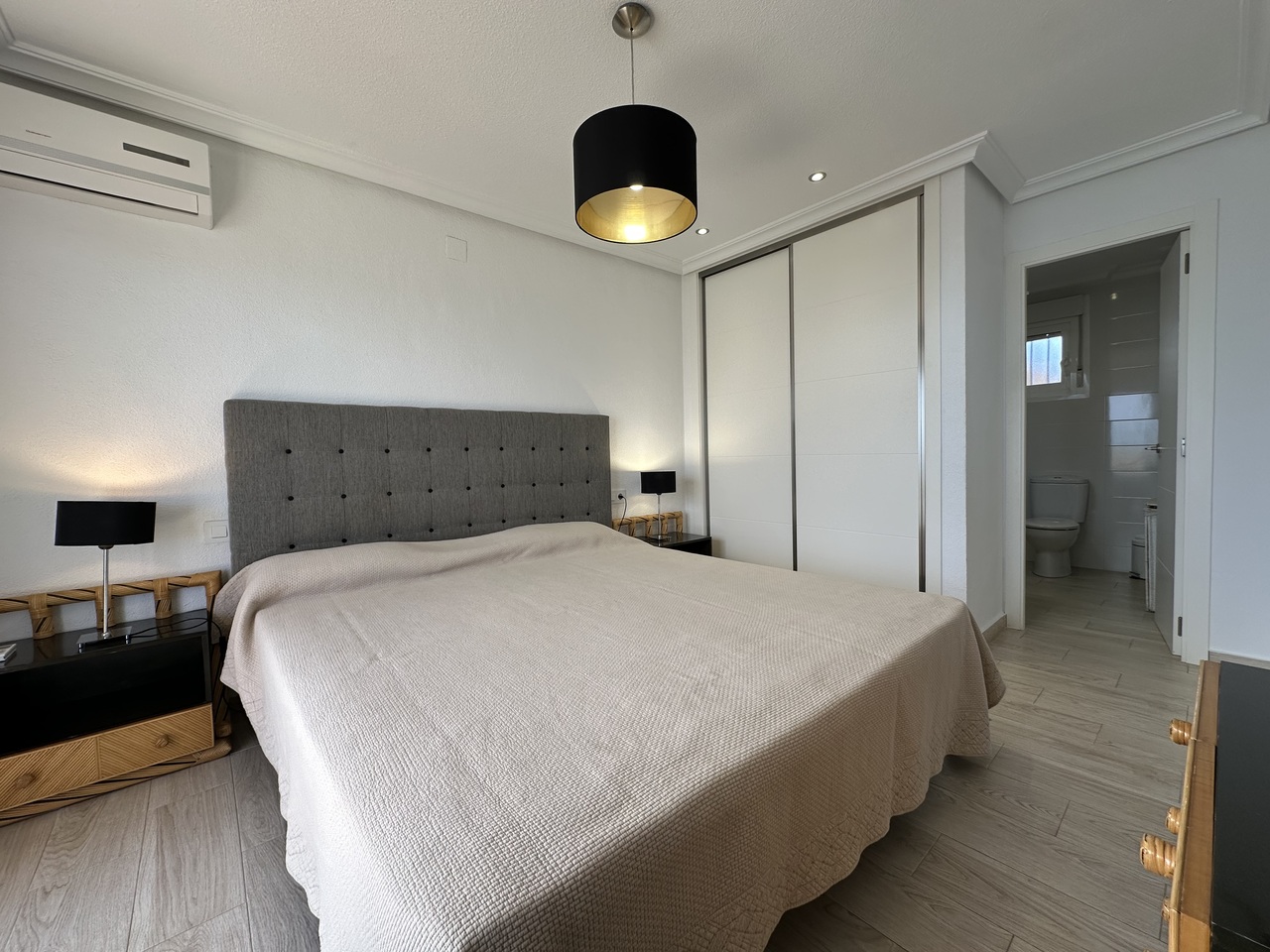 Terrace in apartment for sale in Mil Palmeras
