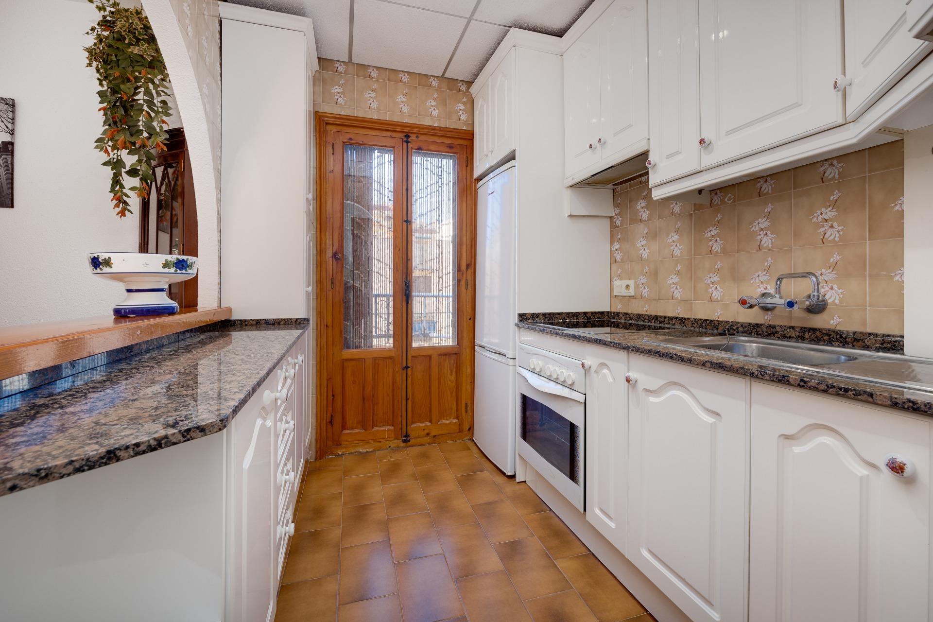 Garden in bungalow for sale in Torrevieja
