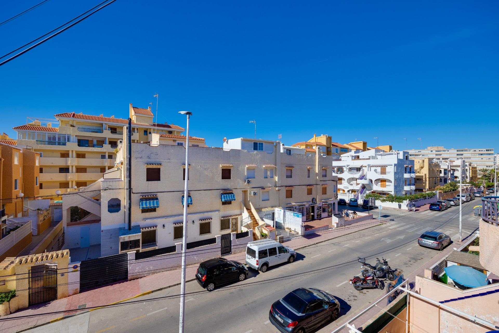 Bedroom in bungalow for sale in Torrevieja