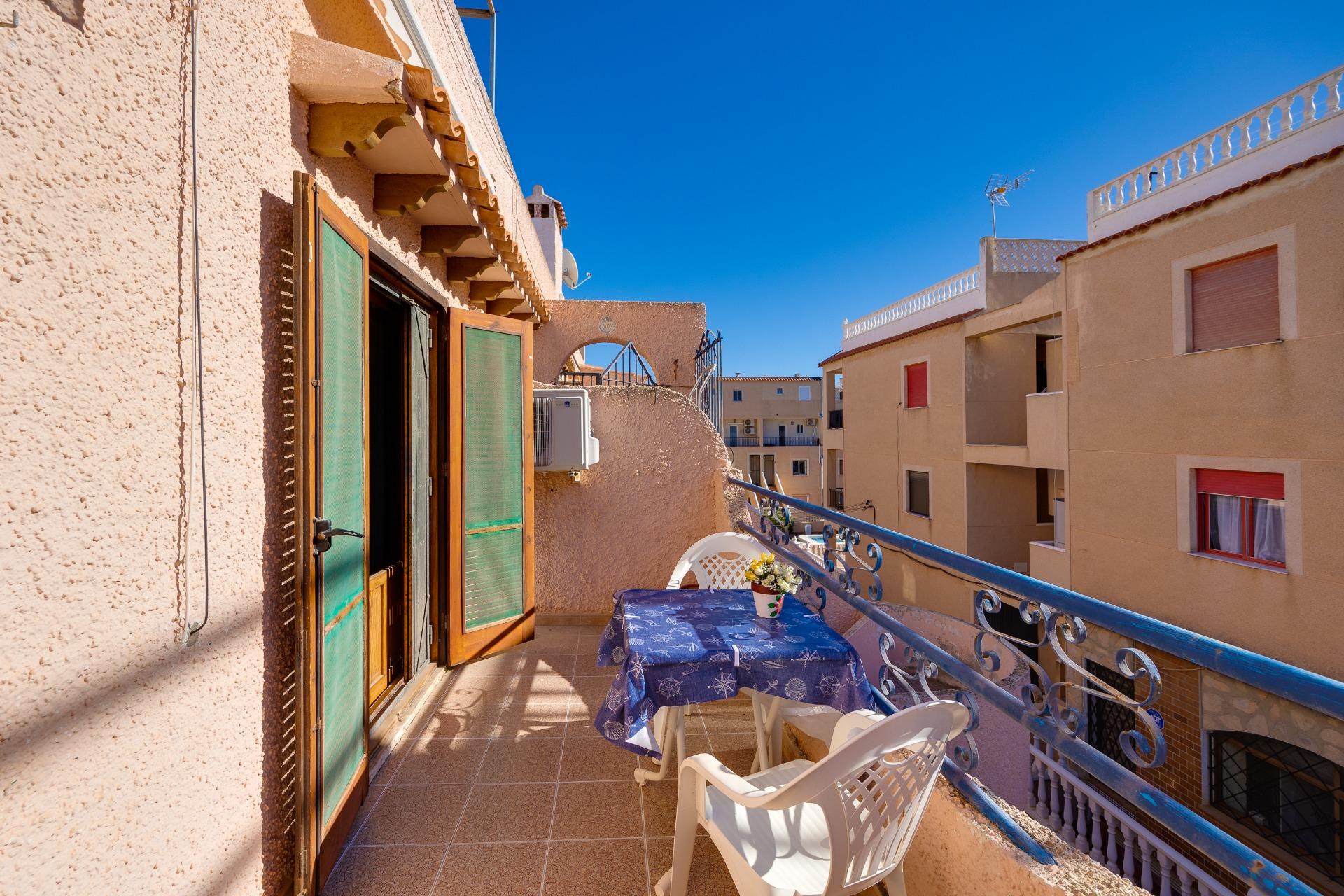 Garden in bungalow for sale in Torrevieja