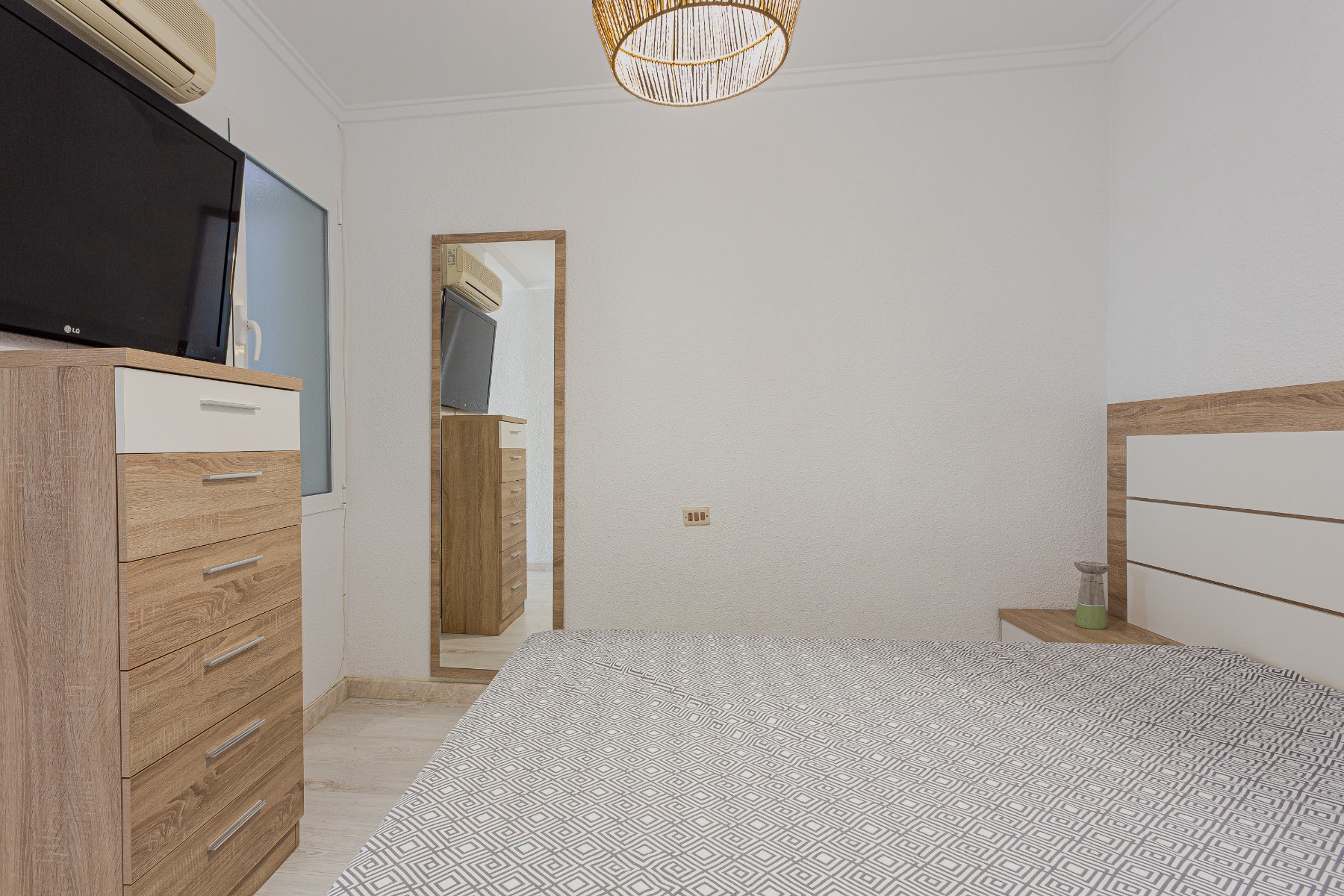 Pool area in apartment for sale in Torrevieja