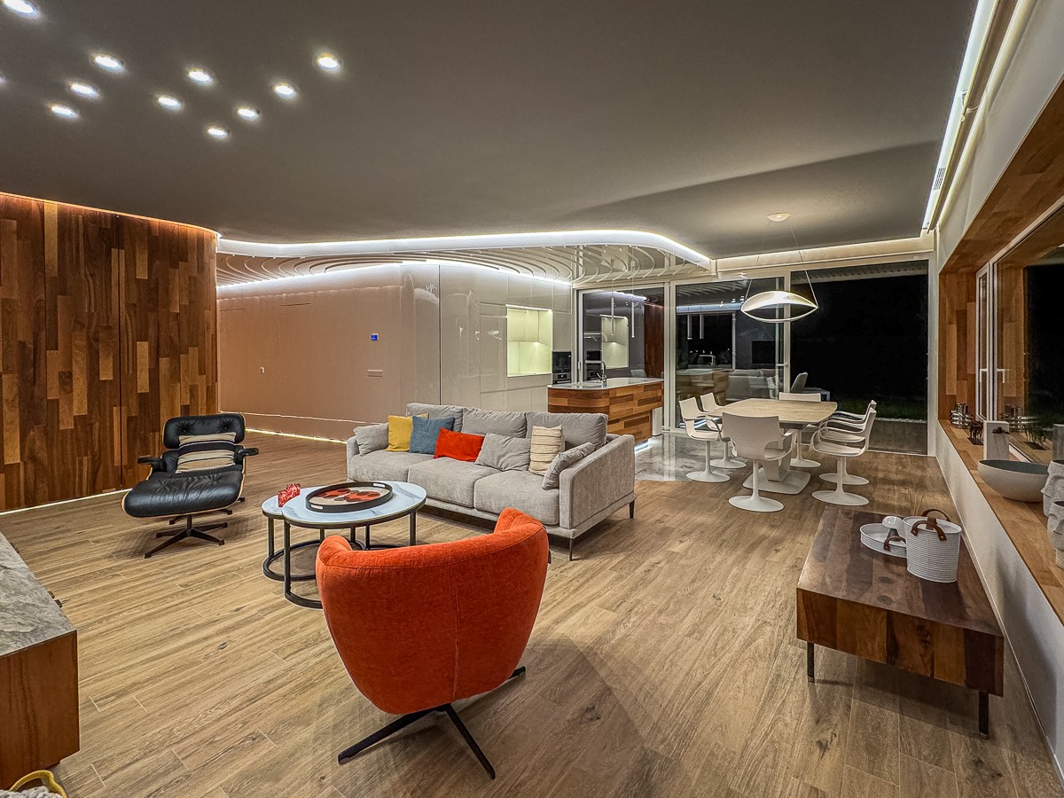 Master bedroom in apartment for sale in Las Colinas Golf