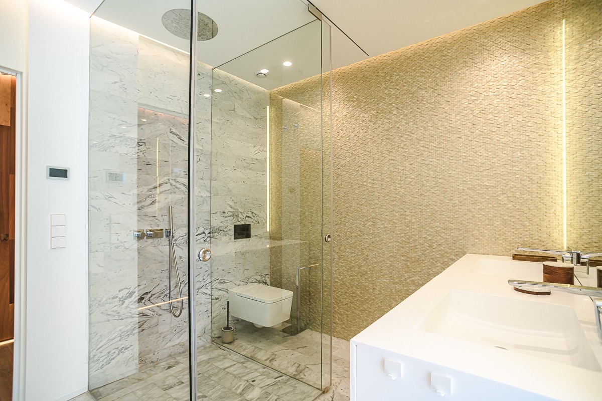 Master bedroom in apartment for sale in Las Colinas Golf