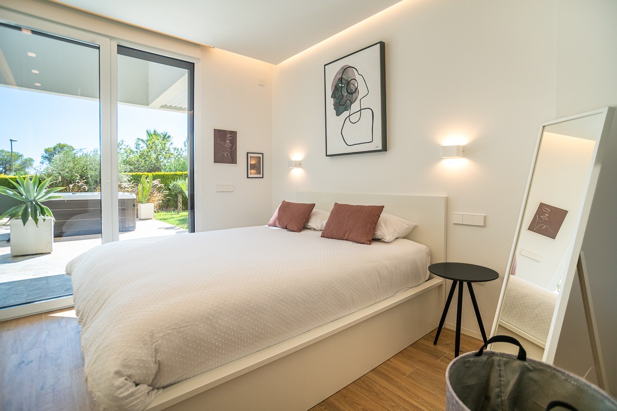 Garden in apartment for sale in Las Colinas Golf