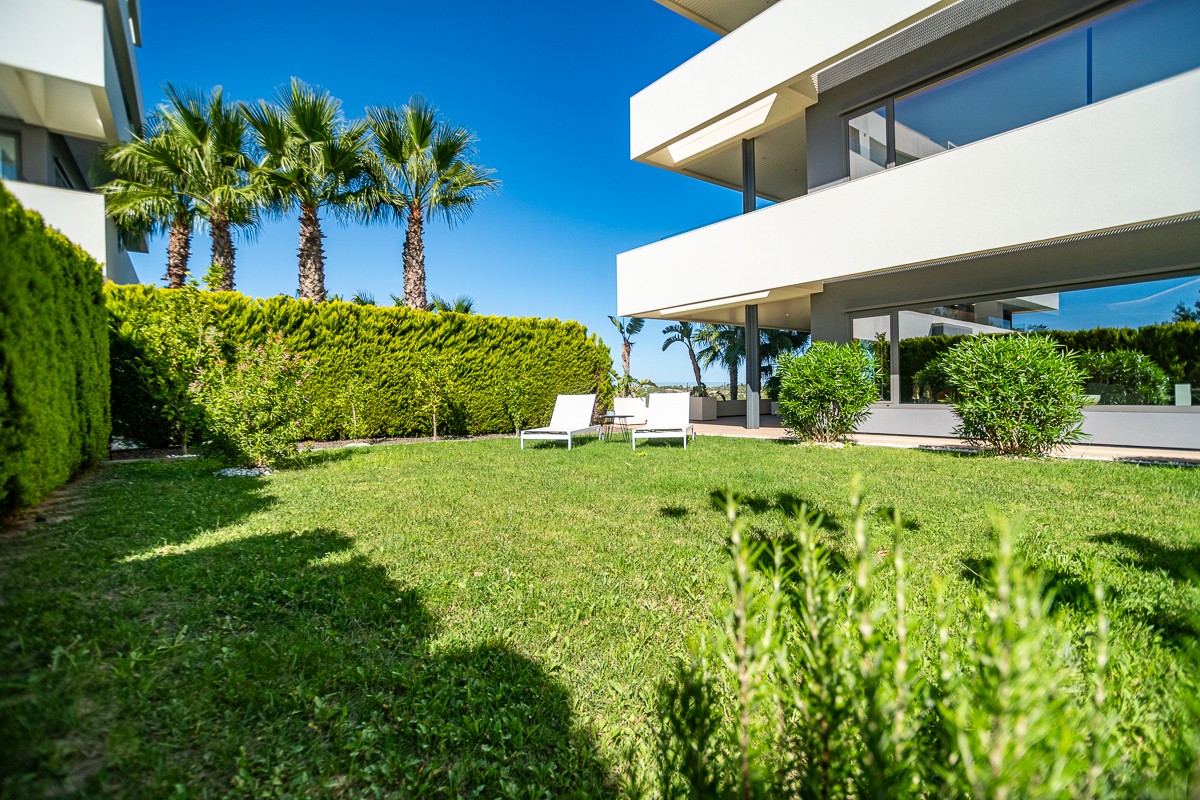 Kitchen in apartment for sale in Las Colinas Golf