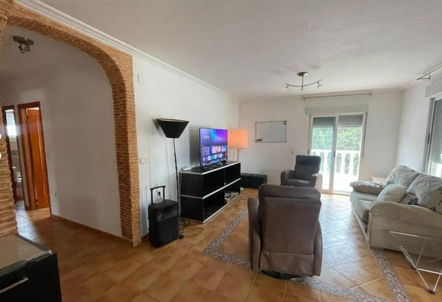 Terrace in villa for sale in Daya Vieja