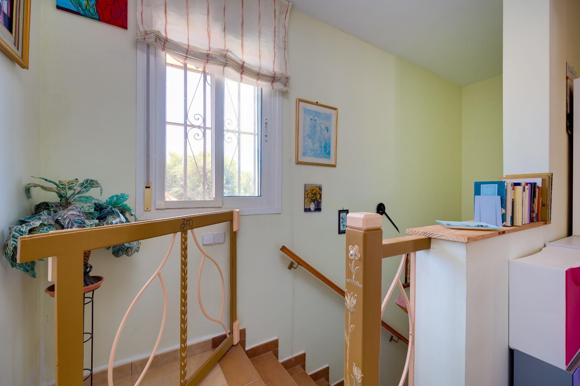 Bathroom in villa for sale in Torrevieja