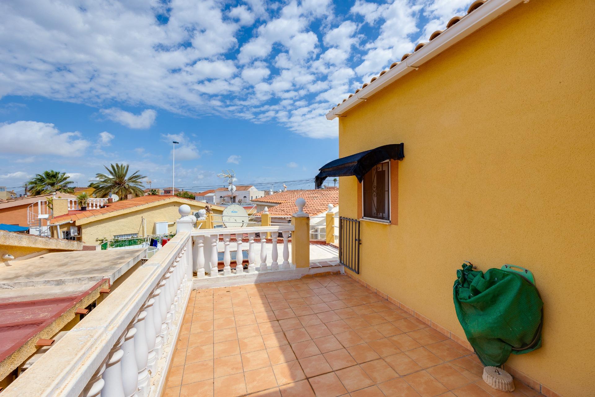 Pool area in villa for sale in Torrevieja