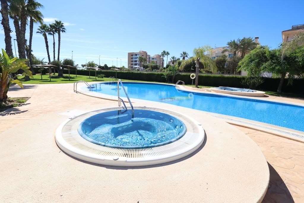 Master bedroom in penthouse for sale in Pilar de La Horadada