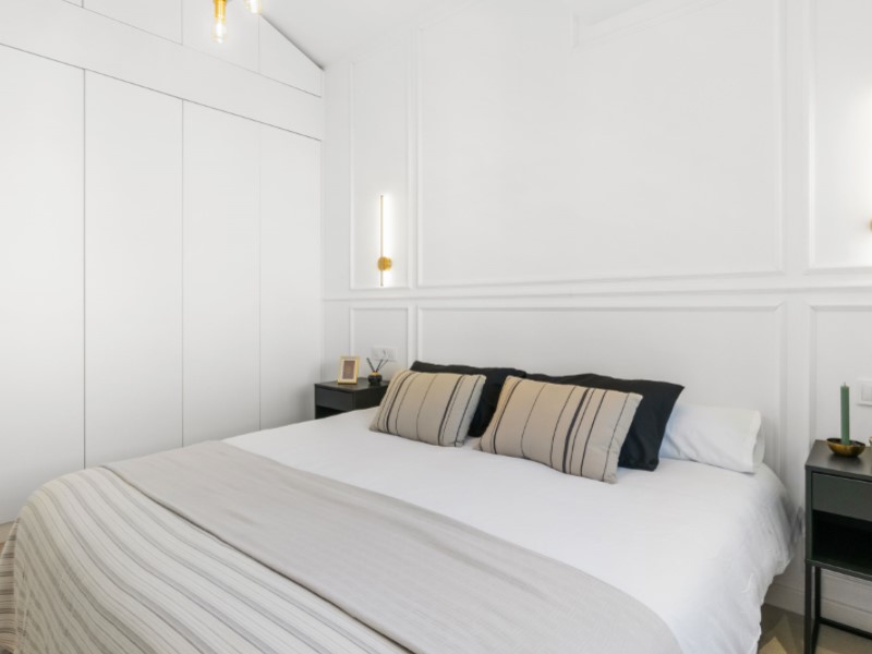 Master bedroom in villa for sale in Torrevieja