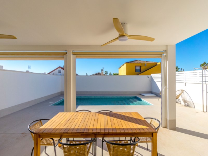 Exterior view in villa for sale in Torrevieja