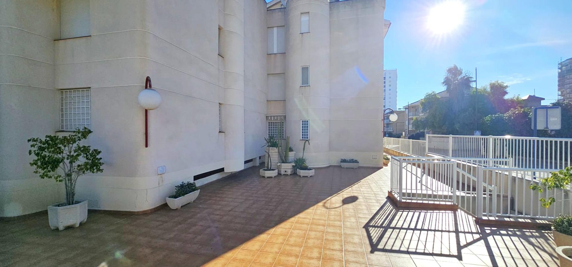 Garden in apartment for sale in Santiago de la Ribera
