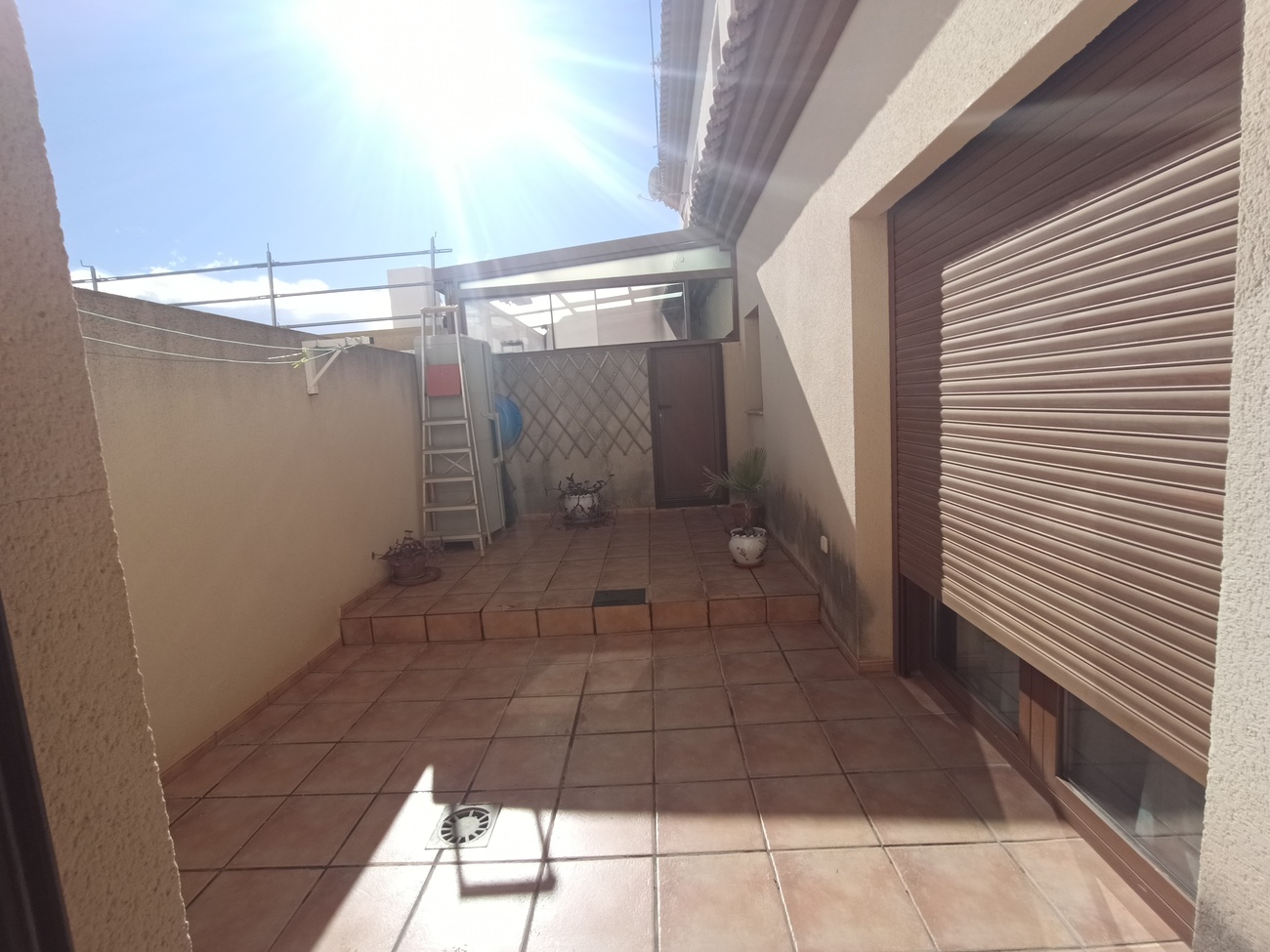 Exterior view in terraced for sale in Roldan