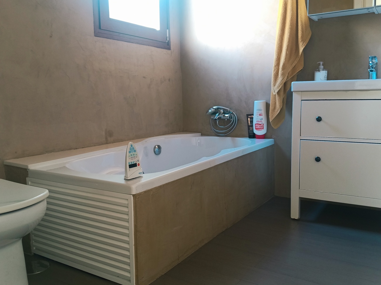 Bedroom in terraced for sale in Roldan