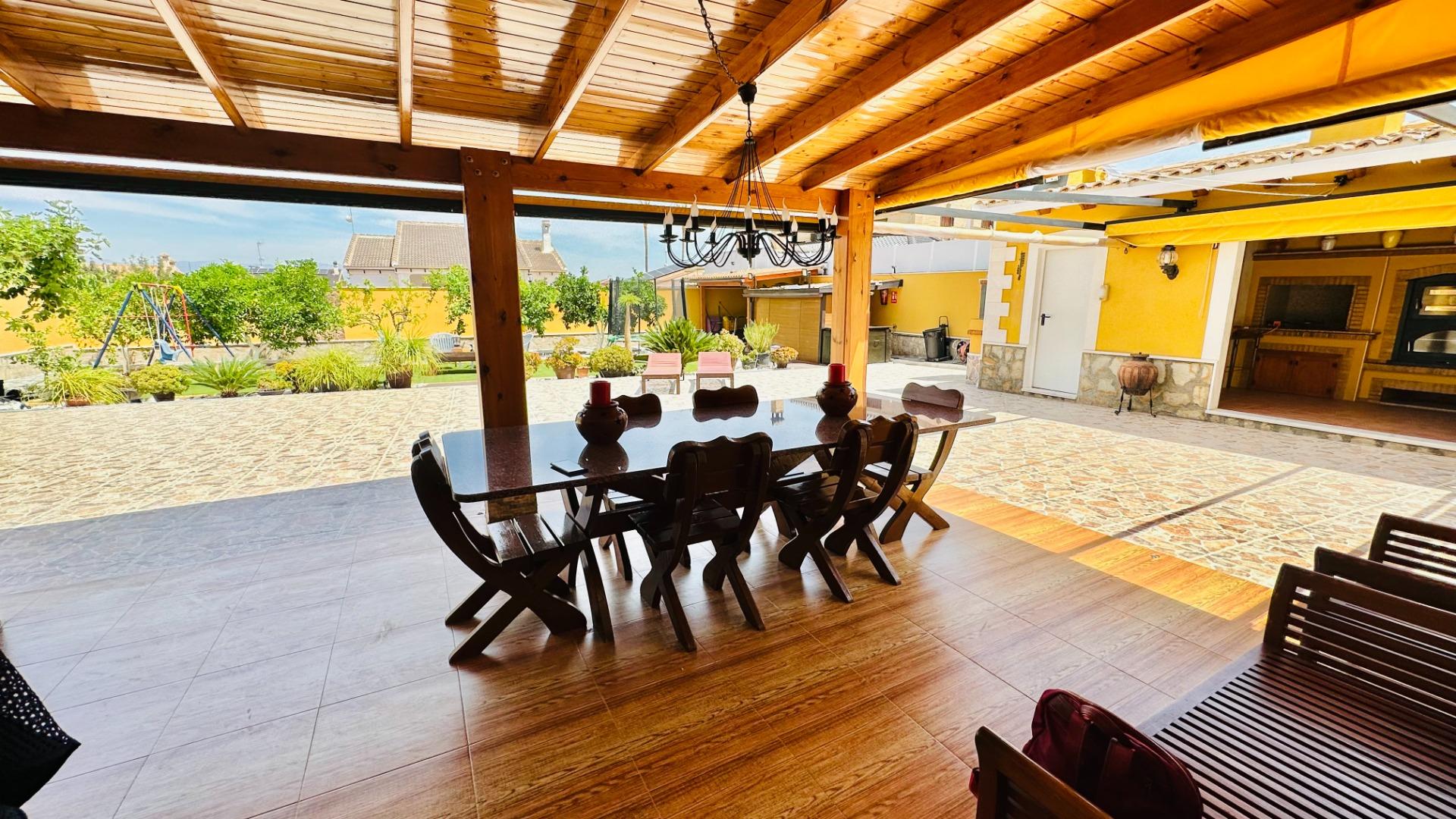 Pool area in villa for sale in Orihuela