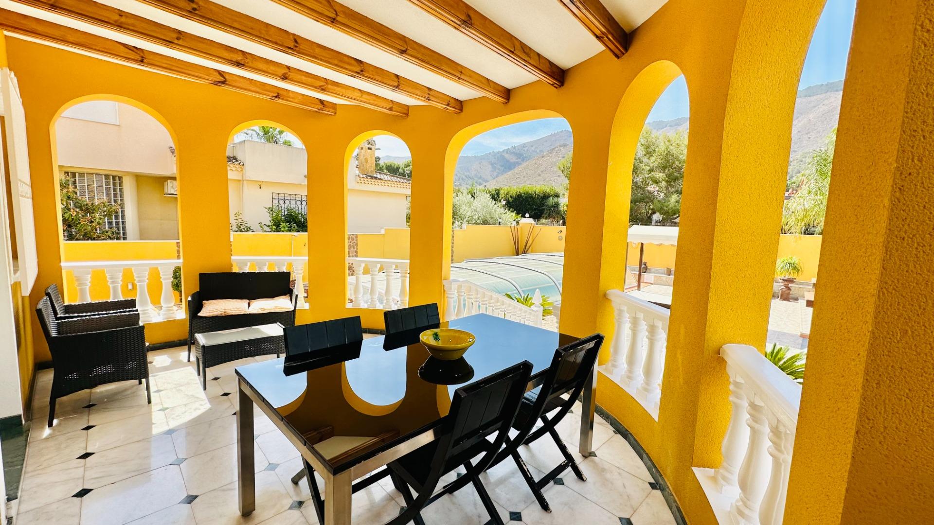 Dining area in villa for sale in Orihuela