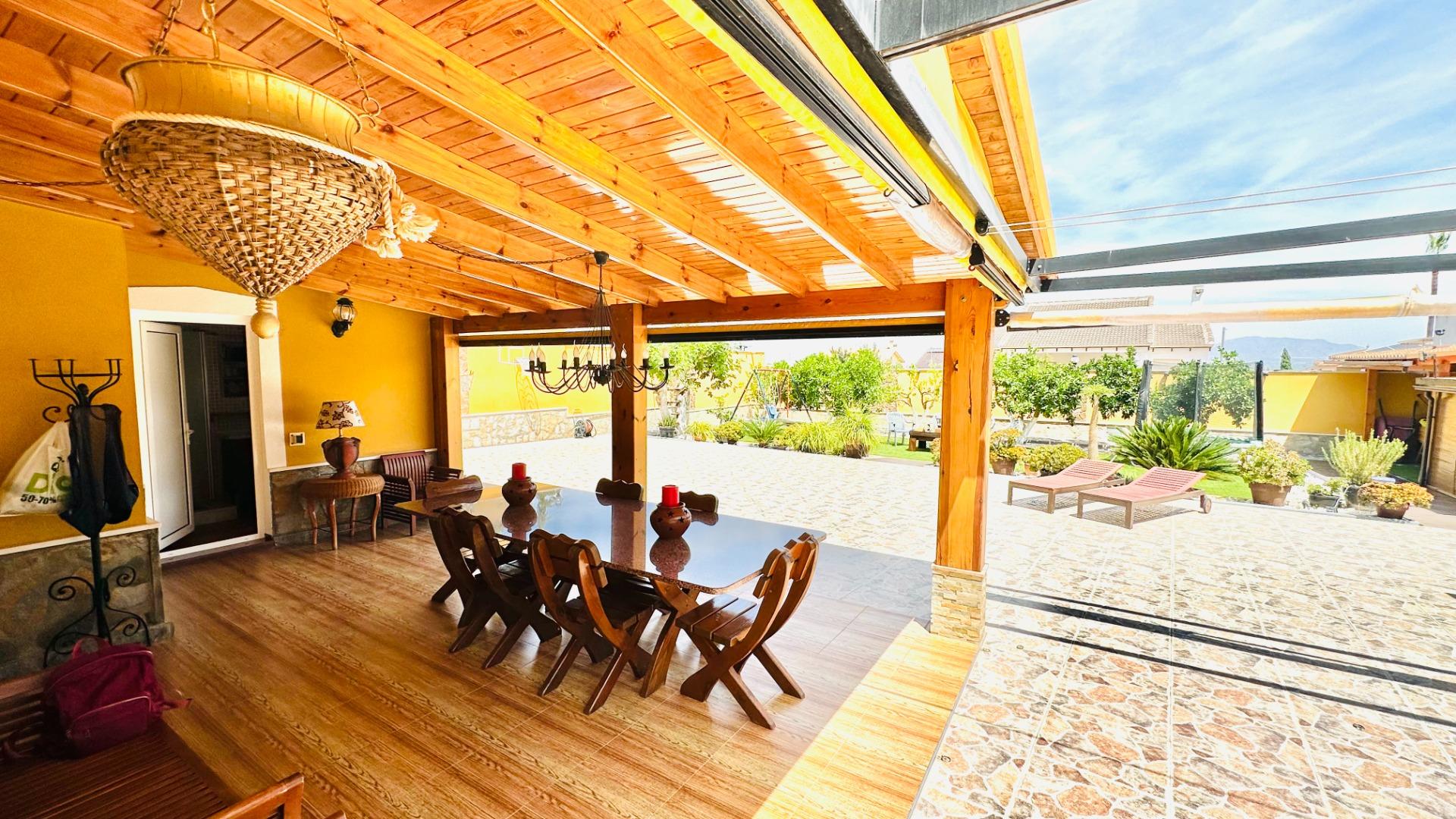Pool area in villa for sale in Orihuela